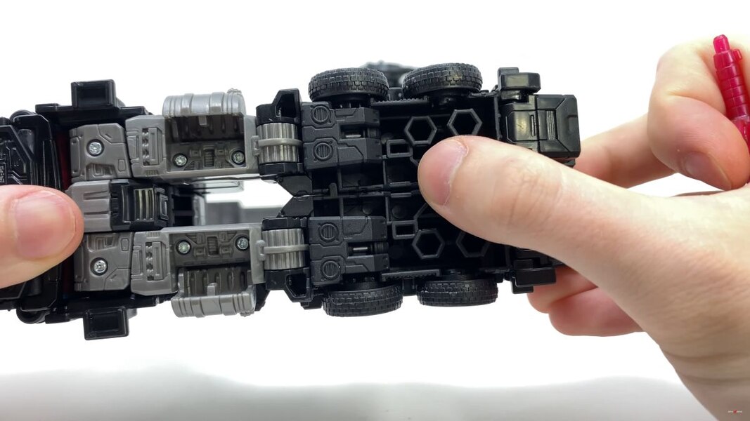 Transformers Legacy Velocitron SCOURGE BLACK CONVOY Image  (31 of 38)